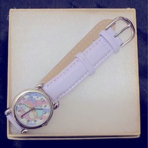 My little twin starts watch RARE